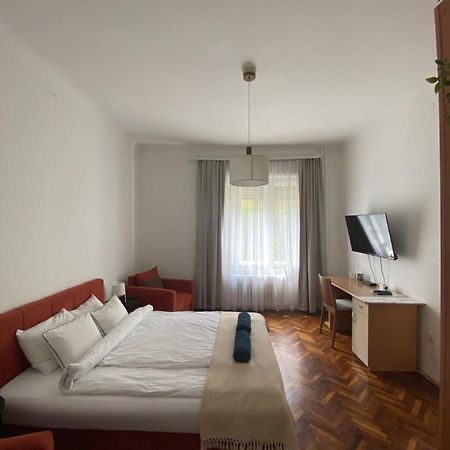 Flora Apartment Novi Sad Eksteriør billede
