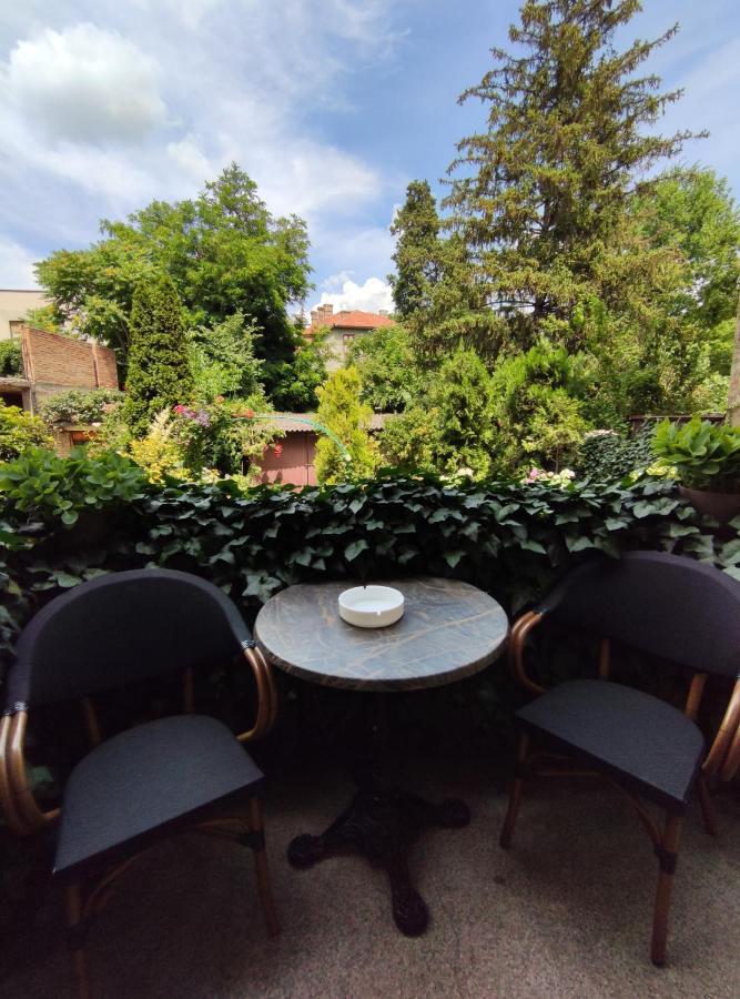 Flora Apartment Novi Sad Eksteriør billede